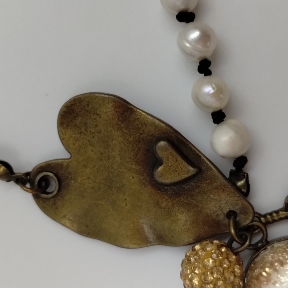 Grateful heart charm bracelet women's with faux mixed metals and pearls - Picture 3 of 6